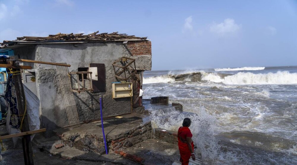 Cyclone Biparjoy : Gujarat Experiences Heavy Rain, 74000 Evacuations